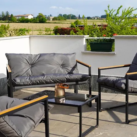 فندق مبيت وإفطار Casa Flory Anna *